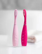 FOREO ISSA™ 4 elektromos fogkefe Pearl Pink 1 db