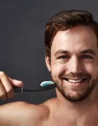 FOREO ISSA™ 4 Plus elektromos fogkefe Black 1 db