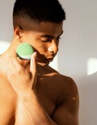 FOREO LUNA™4 Go szónikus tisztító készülék utazásra Pistachio