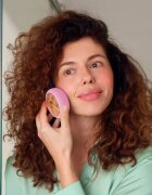 FOREO UFO™ 2 szónikus készülék az arcmaszk hatásának felgyorsítására Pearl Pink 1 db