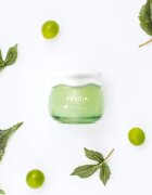 Frudia Green Grape hidratáló géles krém a pórusok összehúzására 55 g