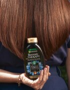 Garnier Botanic Therapy Magnetic Charcoal sampon zsíros fejbőrre és száraz hajvégekre 400 ml