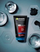 Garnier Pure Active Charcoal tisztító gél 3 in 1 a mitesszerek ellen 150 ml