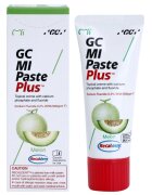 GC MI Paste Plus ásványfeltöltő védőkrém az érzékeny fogakra fluoriddal íz Melon 35 ml