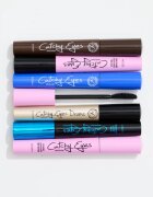 GOSH COPENHAGEN Catchy Eyes szempillaspirál a hosszabb és szétválasztott pillákért árnyalat Black 8 ml