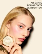 Gucci Beauty Glow Blush kompakt arcpirosító árnyalat 02 Fresh Coral 5.5 g