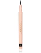 Gucci Beauty Stylo Définition L’Obscur szemhéjtus tollban árnyalat 01 Eve Black 0.5 g