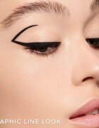 GUERLAIN Noir G Graphic Liner szemhéjtus tollban vízálló árnyalat 01 Black 055 ml