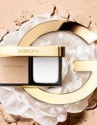 GUERLAIN Parure Gold Skin Control kompakt mattító alapozó utántöltő árnyalat 2N Neutral 87 g