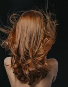 Hair Rituel by Sisley Revitalizing Volumizing Shampoo with Camellia oil tömegnövelő sampon a selymes hajért szulfátmentes 500 ml