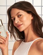 Health Labs Care Pure On Moisturizing and Refreshing Mist hidratáló permet az arcra 100 ml