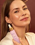 Health Labs Care Slow On tápláló és hidratáló szérum az arcbőr élénkítésére peptidekkel 30 ml