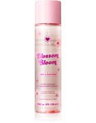 I Heart Revolution Blossom Bloom illatosított haj- és testpermet hölgyeknek árnyalat Cherry Blossom & Pomegranate 236 ml
