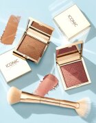 ICONIC London Cheek Glow Duo Brush kétoldalas ecset 1 db