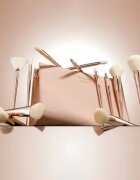 ICONIC London Ultimate Brush Set Ecsetkészlet táskával