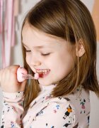 innoGIO GIORabbit Sonic Toothbrush sonic fogkefe gyermekeknek Pink 1 db
