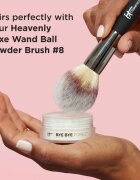 IT Cosmetics Bye Bye Pores Poreless Finish Loose Setting Powder bőrvilágosító könnyed és természetes hatású púder árnyalat Translucent 6.8 g