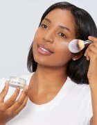 IT Cosmetics Bye Bye Pores Poreless Finish Loose Setting Powder bőrvilágosító könnyed és természetes hatású púder árnyalat Translucent 6.8 g