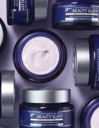 IT Cosmetics Confidence In Your Beauty Sleep fiatalító és simító éjszakai krém 60 ml