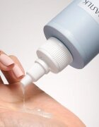 KERASILK Specialists Exfoliating Scalp & Hair Treatment sampon előtti ápolás hámlasztó hatással 200 ml