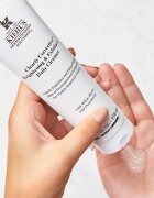 Kiehl's Dermatologist Solutions Clearly Corrective Brightening & Exfoliating Daily Cleanser Fényesítő tisztító gél minden bőrtípusra beleértve az érz