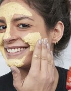 Kiehl's Turmeric & Cranberry Seed Energizing Radiance Mask élénkítő arcmaszk minden bőrtípusra beleértve az érzékeny bőrt is 100 ml