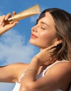 Kora Organics Turmeric Brightening & Exfoliating Scrub + Mask peeling és maszk 100 ml