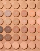 La Prairie Skin Caviar Concealer Foundation alapozó és korrektor SPF 15 árnyalat NW-30 Honey Beige 30 ml