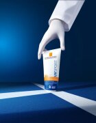 La Roche-Posay Anthelios UV Sport Sweat & Wet Pro-Resistance Lotion vízálló védőkrém sportolóknak SPF 50+ 200 ml