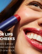 Labello Caring Beauty tonizáló ajakbalzsam árnyalat Red 4.8 g