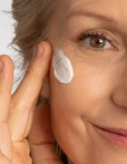 Lancôme Rénergie Nuit Multi-Lift éjszakai feszesítő és ránctalanító krém az arcra és a nyakra 50 ml