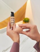 Lirene City Matt mattító folyékony alapozó kisimító hatással árnyalat 204 Natural 30 ml