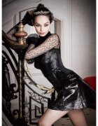 L’Oréal Paris Volumissime Royale tömegnövelő és szempilla-elválasztó szempillaspirál árnyalat Extra Black 79 ml