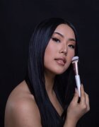 Luvia Cosmetics Elegance Angled Buffer multifunkciós ecset az arcra 120 1 db
