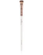 Luvia Cosmetics Elegance Eye Shader kis ecset a szemhéjfestékekre 314 1 db