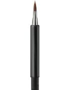 MAC Cosmetics Brush 318 Retractable Lip visszahúzható ecset az ajkakra 1 db