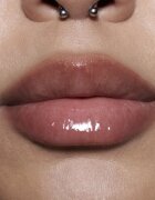 MAC Cosmetics Lipglass Blow ajak olaj árnyalat Ginger Zest 5 ml