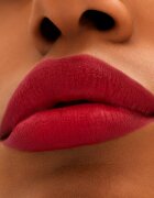 MAC Cosmetics Locked Kiss 24h Lipstick Ultra matt hosszantrató rúzs árnyalat Ruby True 18 g