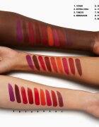MAC Cosmetics Locked Kiss 24h Lipstick Ultra matt hosszantrató rúzs árnyalat Ruby True 18 g