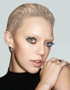 MAC Cosmetics MACStack Mascara Superstack Mega Brush Mini dúsító és hosszabbító szempillaspirál mini árnyalat Black 8 ml