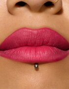 MAC Cosmetics MACximal Silky Matte Lipstick mattító rúzs árnyalat Hot Girl Pink 3.5 g