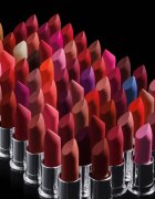 MAC Cosmetics MACximal Sleek Satin Lipstick Mini selyem rúzs a tökéletes küllemért árnyalat REBEL 1.5 g