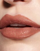 MAC Cosmetics Nudes Lustreglass Lipstick fényes ajakrúzs árnyalat Signature Move 3 g