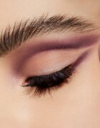 MAC Cosmetics Powder Kiss Soft Matte Eye Shadow szemhéjfesték árnyalat P for Potent 1.5 g