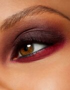 MAC Cosmetics Powder Kiss Soft Matte Eye Shadow szemhéjfesték árnyalat P for Potent 1.5 g