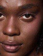 MAC Cosmetics Skinfinish Colourstruck arcpirosító árnyalat Honeylove 4.5 g
