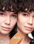 MAC Cosmetics Studio Fix Fluid SPF 15 24HR Matte Foundation + Oil Control mattító alapozó SPF 15 árnyalat NC20 30 ml