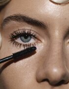 Mádara MÁDARA Deep Matter dúsító szempillaspirál 6 ml