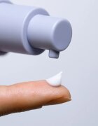 Mádara MÁDARA Retinol Alternative hidratáló szemkörnyékápoló krém a ráncok és a sötét karikák ellen 15 ml