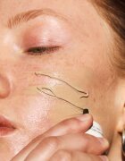 Mádara MÁDARA SPF30 Age-Defying védő és tonizáló folyadék arcra 40 ml